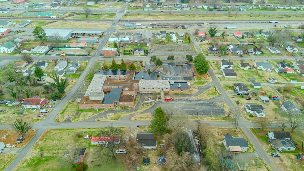 More Photos Of 241 S Chamberlain Ave, Rockwood Assisted Living For Sale