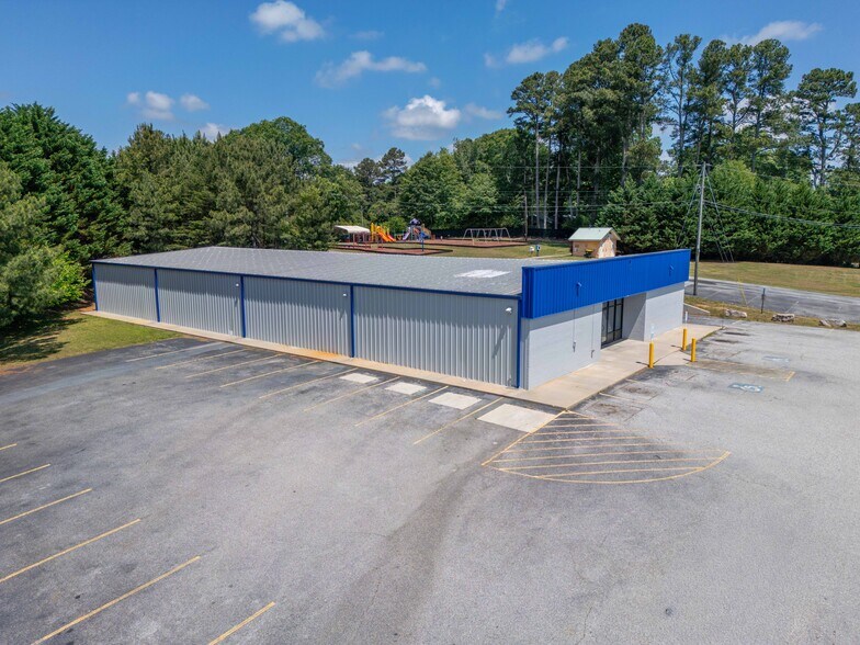 More Photos Of 155 S Grant St, Alto Freestanding For Sale