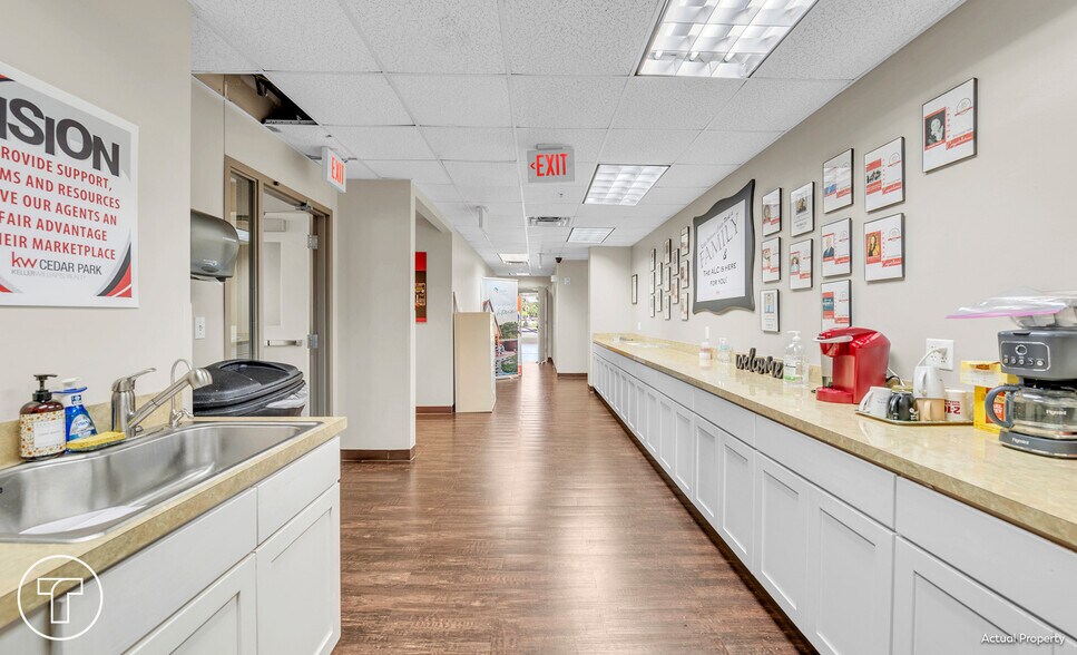More Photos Of 900 Quest Blvd, Cedar Park Medical For Lease