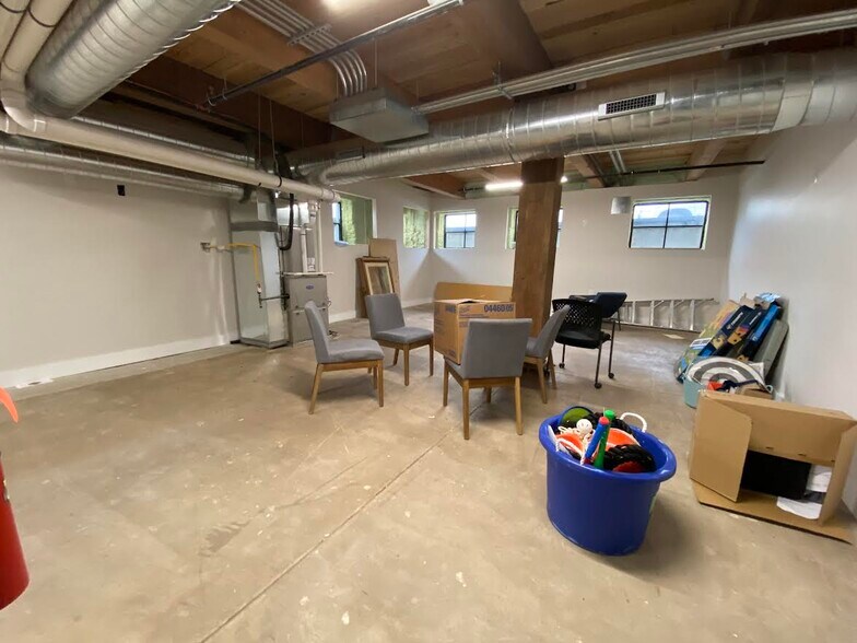 More Photos Of 1100-1102 N Delaware Ave, Philadelphia Office For Lease