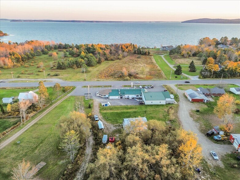 More Photos Of 357 W Main St, Searsport Freestanding For Sale