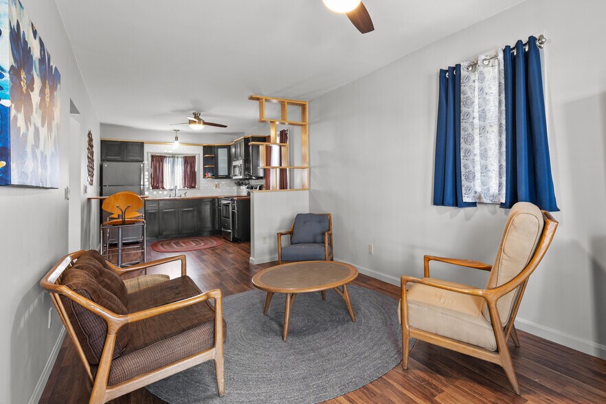 More Photos Of 900 Main St, Wellsburg Specialty For Sale