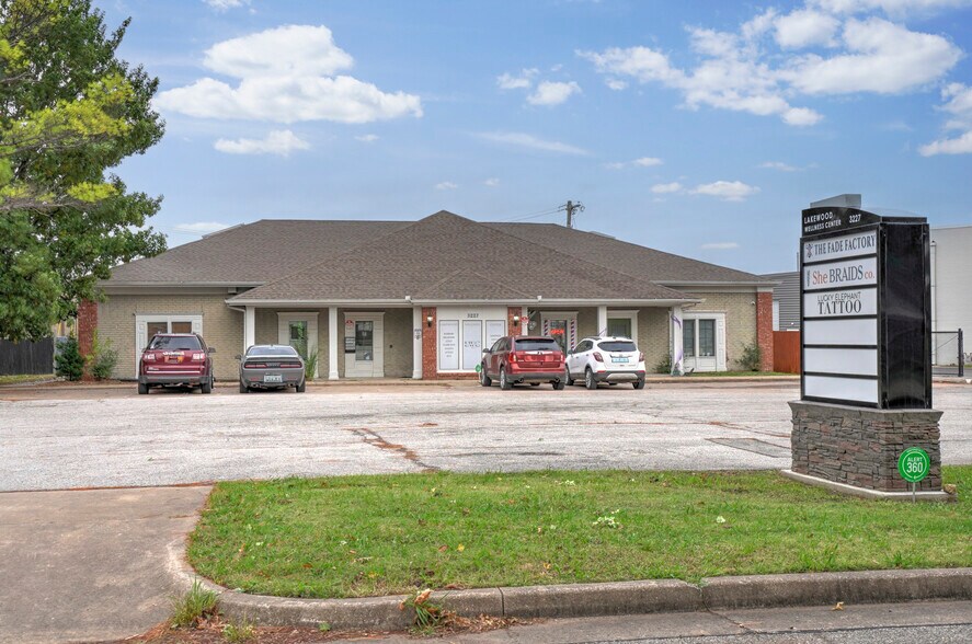 Primary Photo Of 3227 S Lakewood Ave, Tulsa Office For Sale