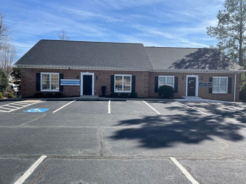 Primary Photo Of 4010 E North St, Greenville Office For Lease