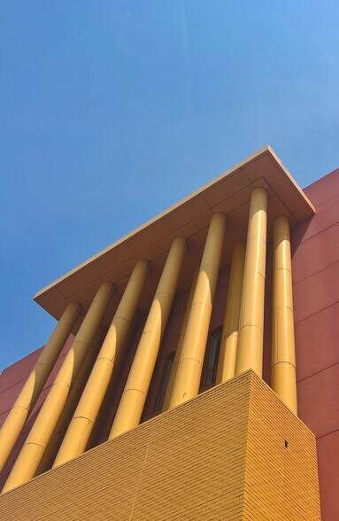 More Photos Of 10330 N Meridian St, Indianapolis Medical For Lease