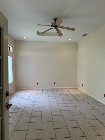 More Photos Of 1939 W. Owassa Rd, Edinburg Office For Lease