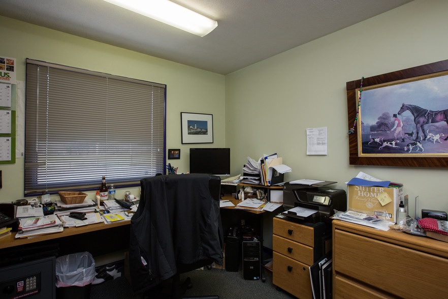 More Photos Of 8079 State Road 259, Lost River Hotel For Sale