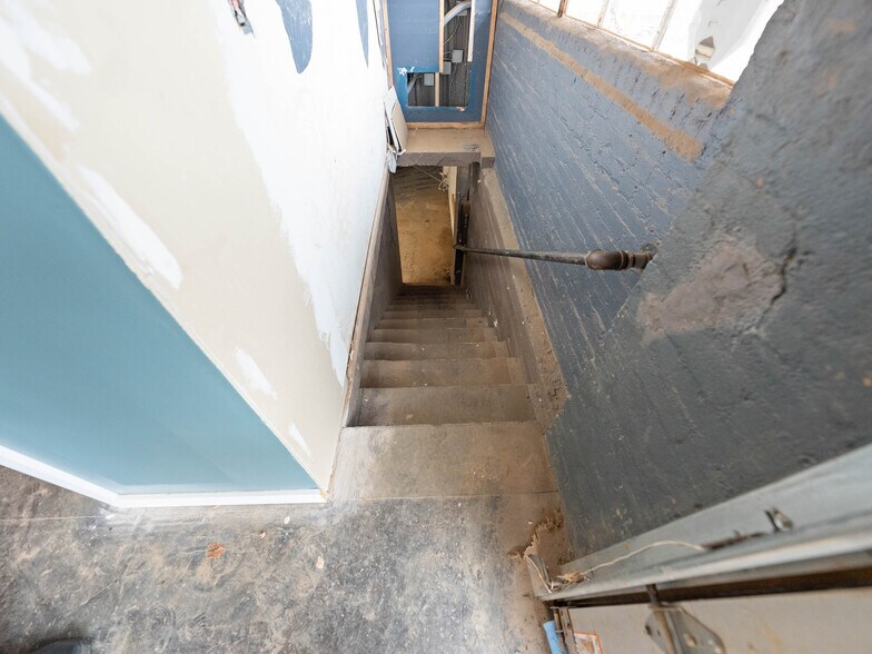 More Photos Of 339 Park St, Canton Restaurant For Sale