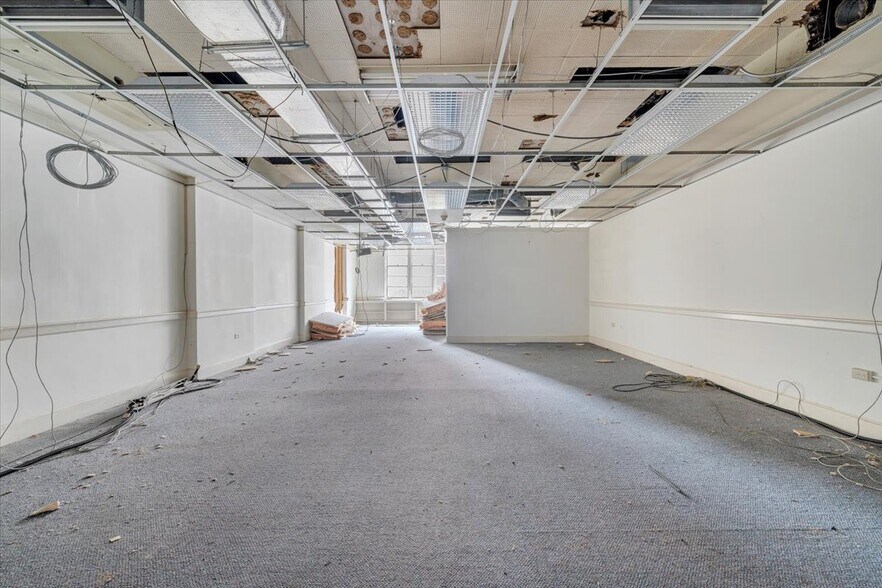 More Photos Of 901 Main St, Lynchburg Office Residential For Sale