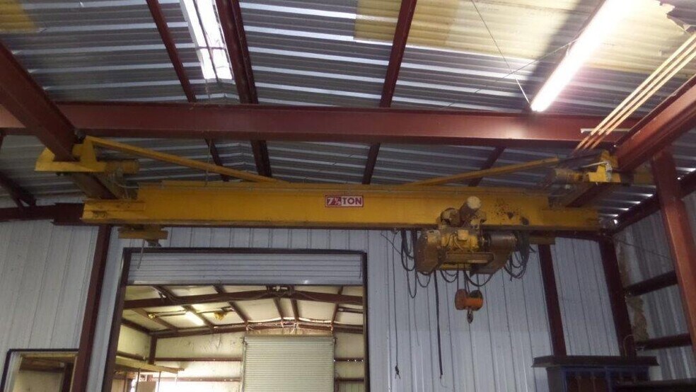 More Photos Of 6339B E Opelousas St, Lake Charles Distribution For Lease