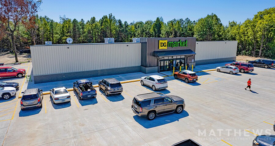 Primary Photo Of 4000 E 9th St, Texarkana Freestanding For Sale