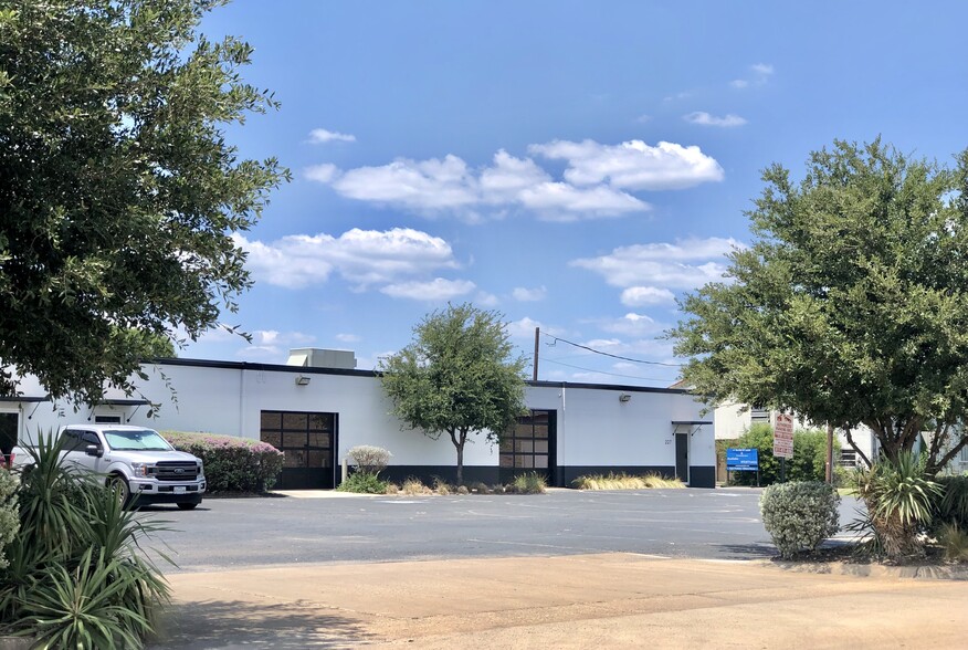 Primary Photo Of 217 N Rupert St, Fort Worth Loft Creative Space For Lease