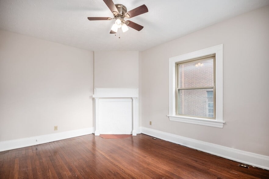 More Photos Of 94 N 20th St, Columbus Apartments For Sale