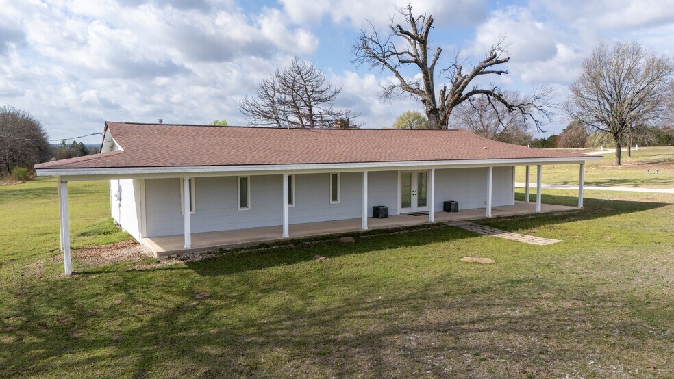 More Photos Of 12481 OK-19, Ada Cemetery Mausoleum For Sale