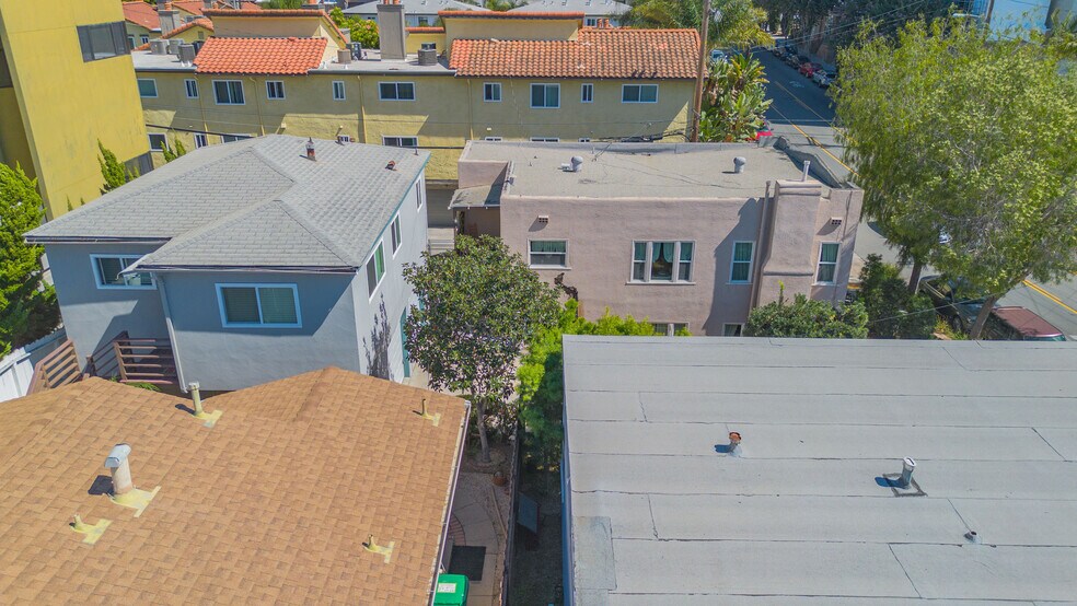 More Photos Of 1714 Robinson Ave, San Diego Apartments For Sale
