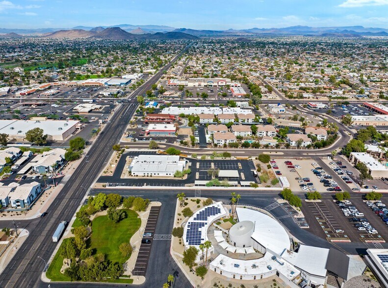 More Photos Of 16635 N 43rd Ave, Phoenix Medical For Lease