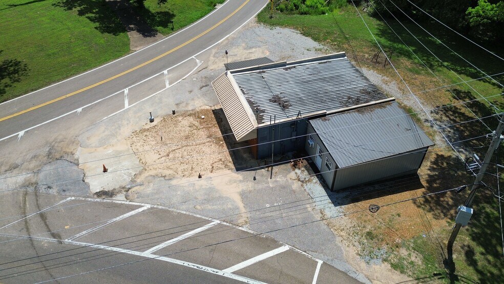 More Photos Of 8505 Highway 193, Oakland Convenience Store For Sale