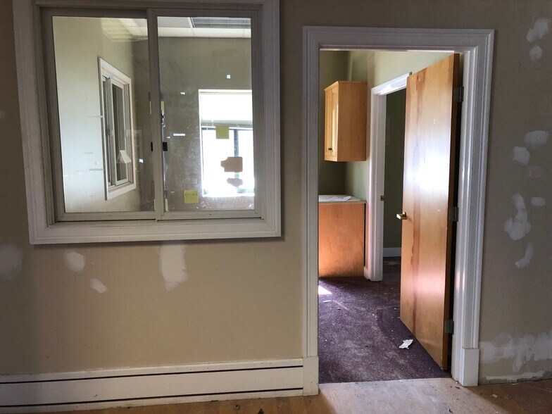 More Photos Of 55-59 Union Ave, Sudbury Flex For Lease