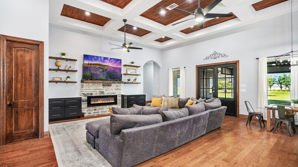 More Photos Of 10511 W Hidden Lake Ln, Richmond Specialty For Sale