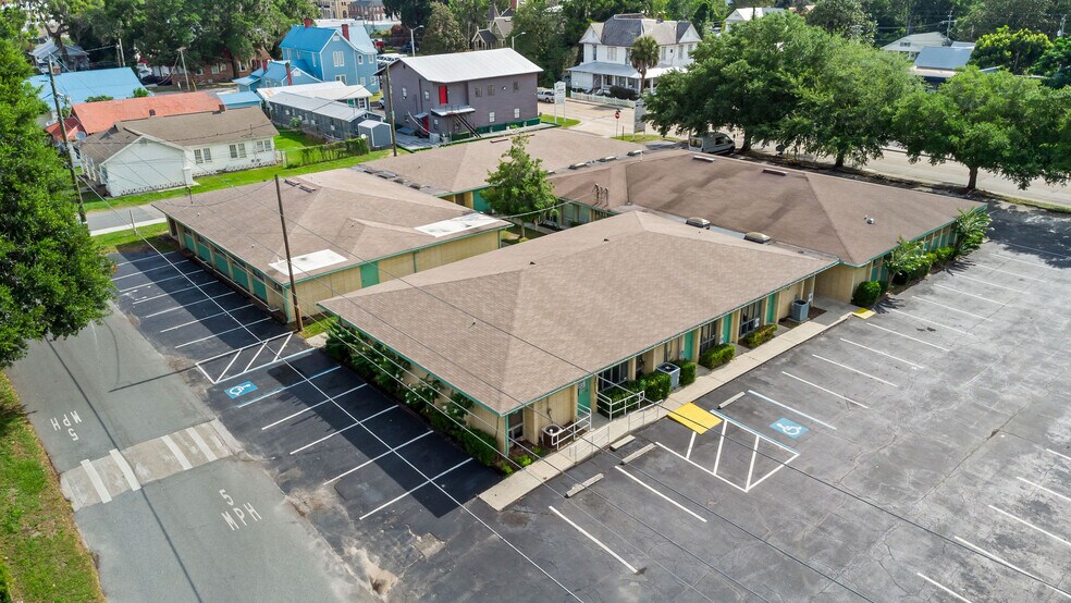 More Photos Of 260 S Marion Ave, Lake City Office For Sale