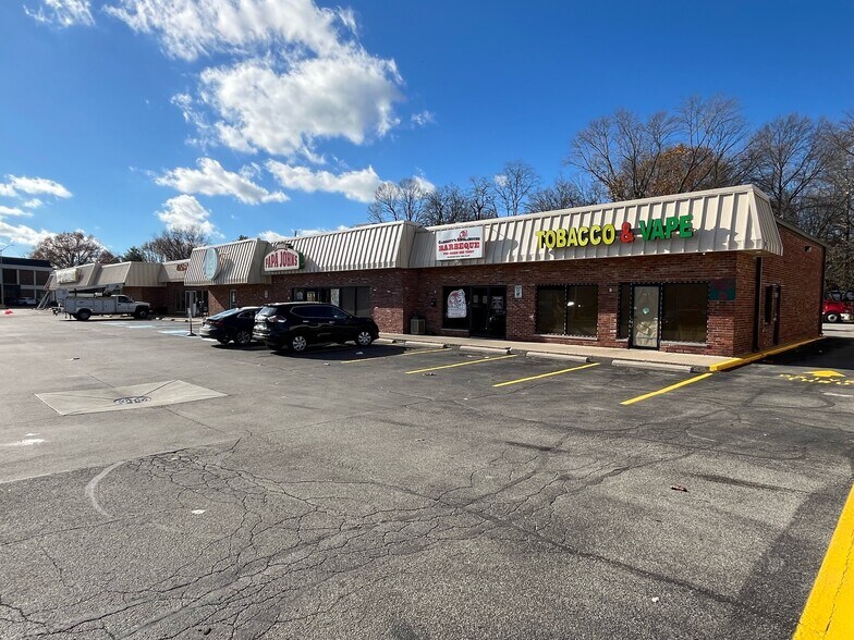 More Photos Of 5450-5500 Emerson Way, Indianapolis Unknown For Lease