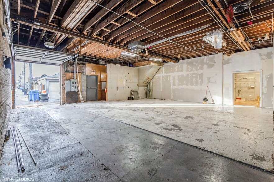 More Photos Of 3949 W Armitage Ave, Chicago Warehouse For Sale