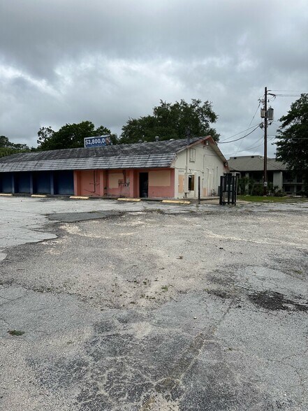 More Photos Of 2445 SW 13th St, Gainesville Storefront Retail Office For Sale
