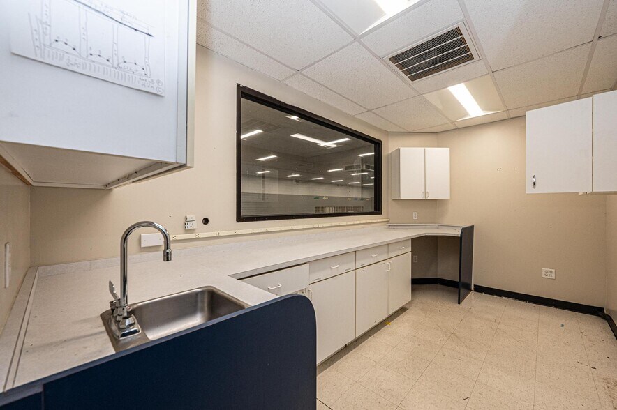 More Photos Of 721 Malcolm Blvd, Rutherford College Medical For Lease