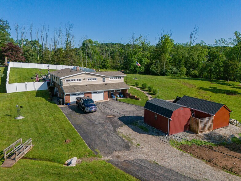 More Photos Of 417 Mountain Rd, Lebanon Specialty For Sale