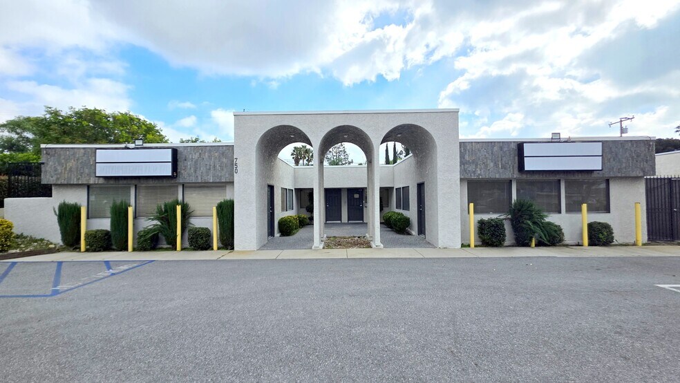 Primary Photo Of 750 N Mountain Ave, Upland Medical For Lease