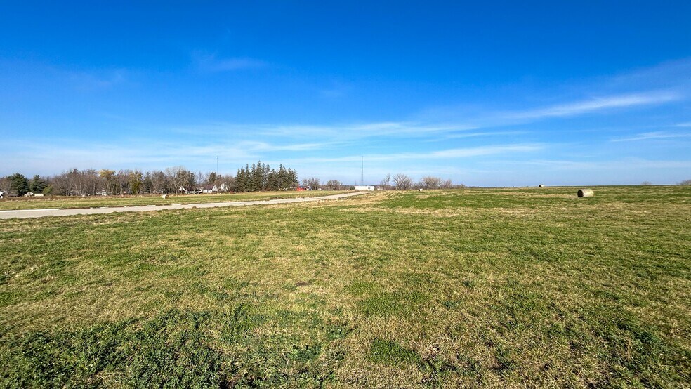 More Photos Of 450-551 Engel Dr, Kenyon Land For Sale