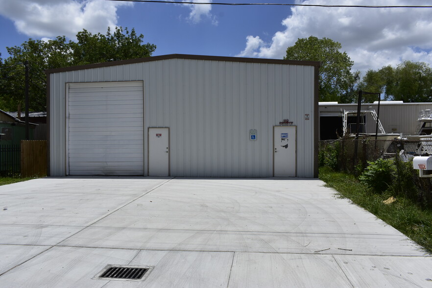 Primary Photo Of 1112 Kentucky Ave, South Houston Warehouse For Lease