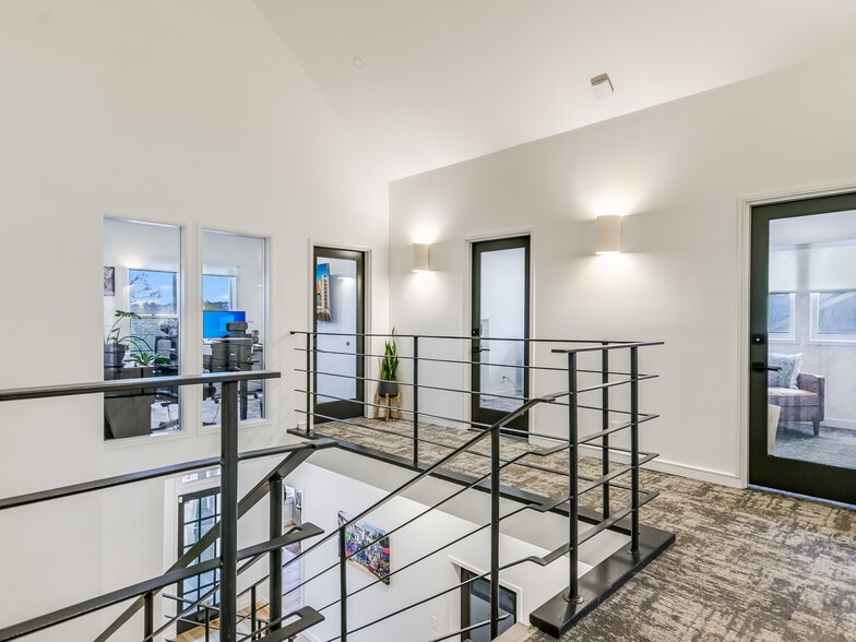 More Photos Of 2306 Lake Austin Blvd, Austin Loft Creative Space For Lease