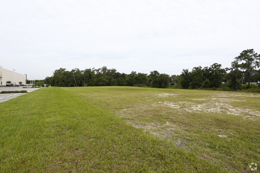 More Photos Of 201 S County Line Rd, Plant City Unknown For Lease