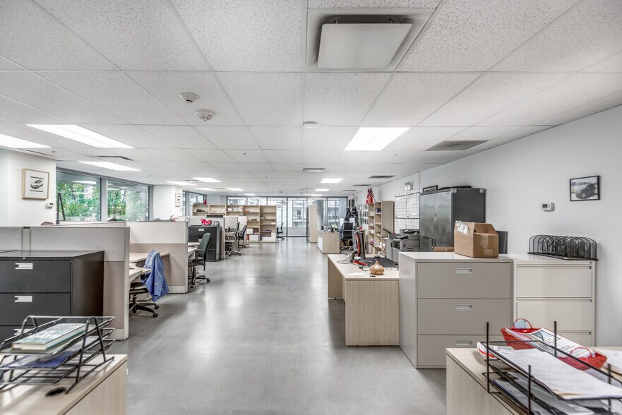 More Photos Of 102 1st Av, Vancouver Apartments For Lease