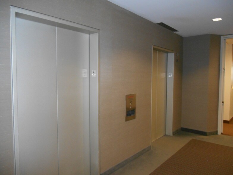 More Photos Of 7918 Jones Branch Dr, McLean Office For Lease