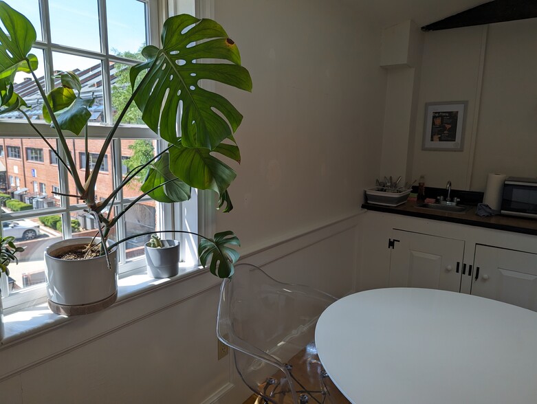 More Photos Of 14 Inn St, Newburyport Office For Lease