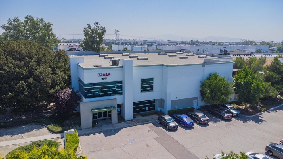 More Photos Of 9201 Charles Smith St, Rancho Cucamonga Warehouse For Lease