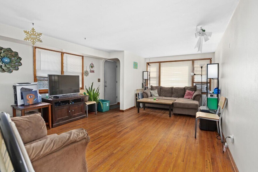 More Photos Of 1104 2nd St SE, Minot Apartments For Sale