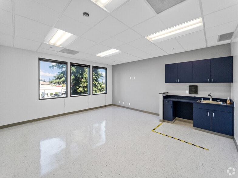More Photos Of 1700 S El Camino Real, San Mateo Office For Lease