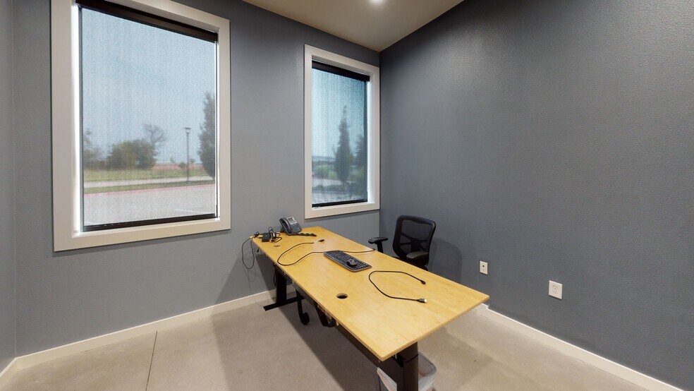 More Photos Of 5102 S Pinnacle Hills Pky, Rogers Office For Lease