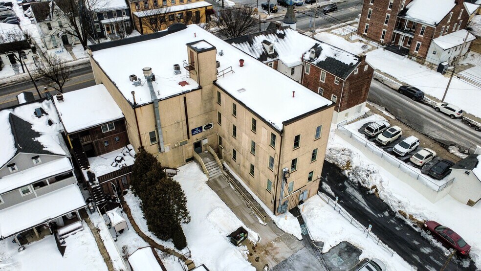 More Photos Of 187-191 Main St, Emmaus Coworking Space