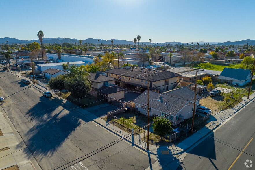 More Photos Of 165 N Hamilton Ave, Hemet Multifamily For Sale