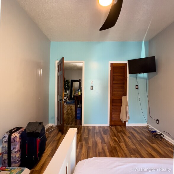 More Photos Of 557 Rogers Ave, Brooklyn Storefront Retail Residential For Sale