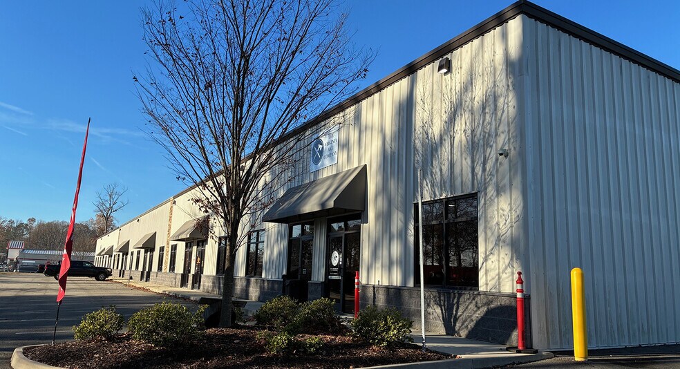 More Photos Of 2305 Commerce Center Dr, Rockville Light Manufacturing For Lease