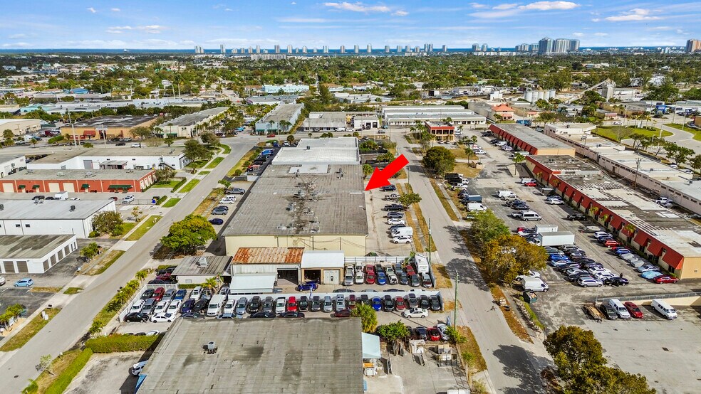 More Photos Of 1310 S Killian Dr, West Palm Beach Warehouse For Sale