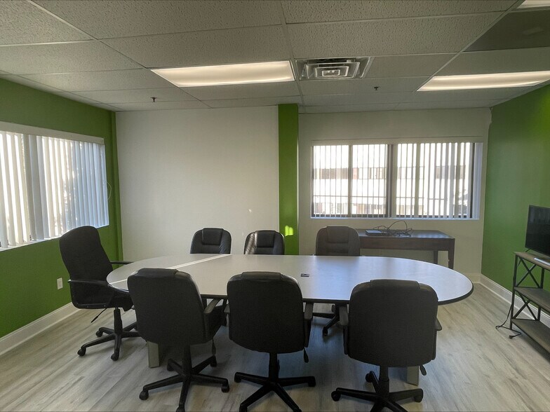 More Photos Of 239 New Rd, Parsippany Office For Lease
