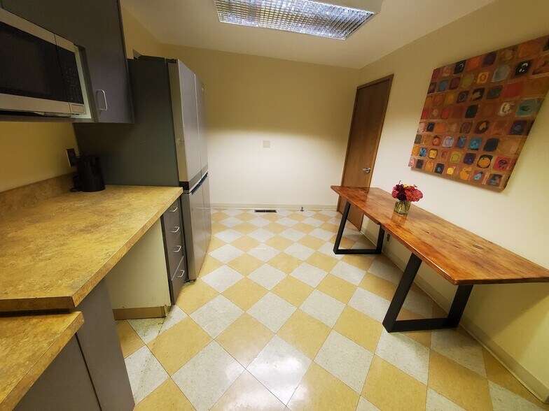 More Photos Of 258 E 10th Ave, Eugene Office For Lease