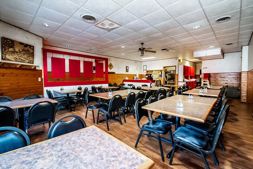 More Photos Of 134 S Main St, Oregon Restaurant For Sale
