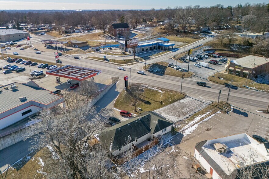 More Photos Of 3111 N Belt Hwy, Saint Joseph General Retail For Sale